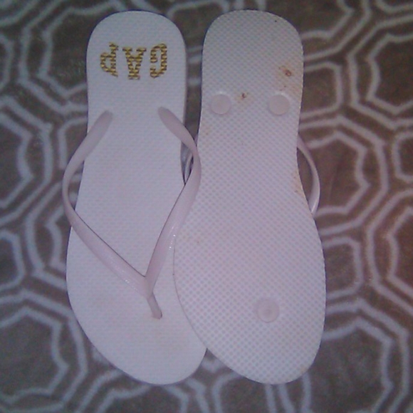 Flip Flops - Picture 4 of 4